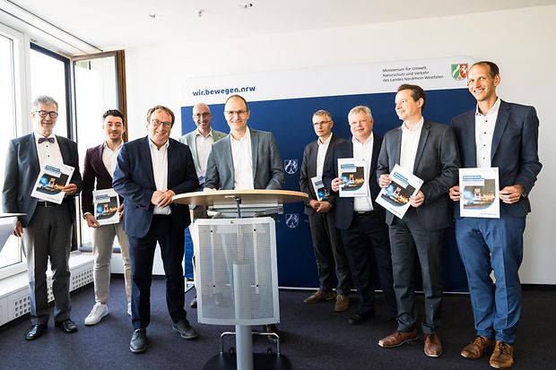 260715-Memorandum-of-Understanding-Schwertransport-1
